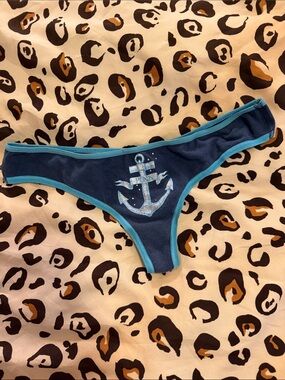 PINK Victoria's Secret Navy & Light Blue Anchor Thong